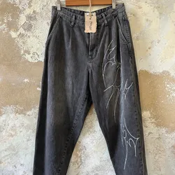 Pantslon con neo tribal