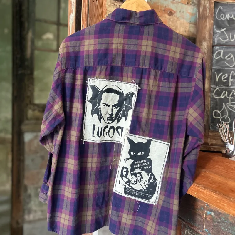 Camisa con parches
