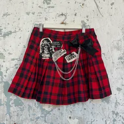 Sayita cuadros y parches punk