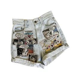 Short mini con parches pop