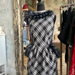 Vestido con cuello de fakefur