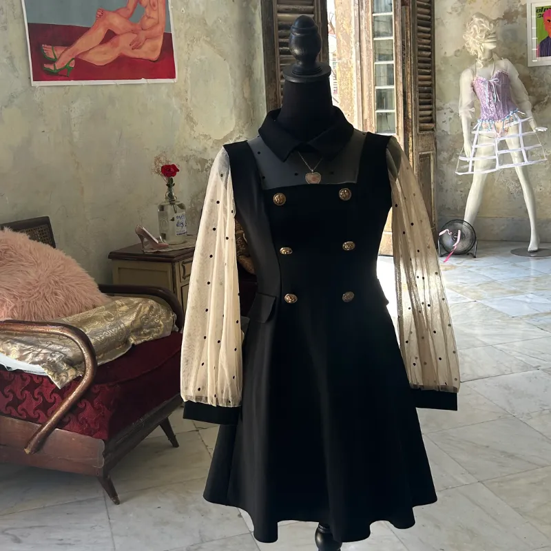 Vestido dark academia