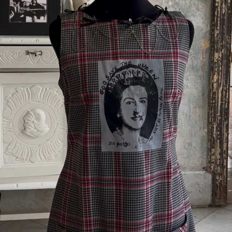Vestido de cuadros God save the queen