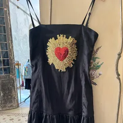 Vestido negro con corazon