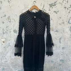 Vestido negro goth