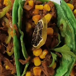Tacon de ropa vieja y maíz