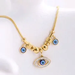 Collar con dijes de ojos turcos 