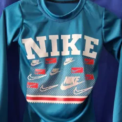 Conjunto de short/ pulover manga larga