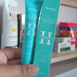 Contorno para ojeras de acido hialuronico 