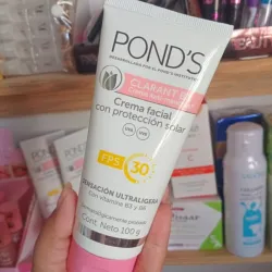 Crema ponds con protector solar