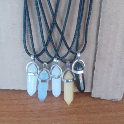 Collares/Péndulos de pasta de cuarzo 