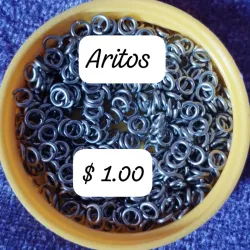 Aritos metálicos plateados 4mm