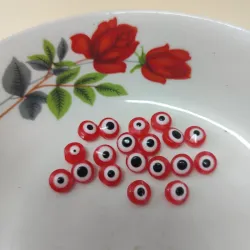 Ojos Turcos planos Rojos 8mm