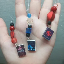 Colgante para teléfono con minilibro