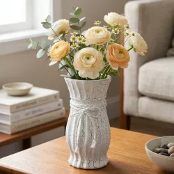 Florero de cerámica blanca