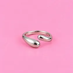Anillo girado plateado