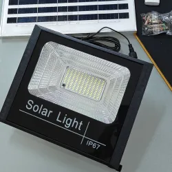 Reflector LED con panel solar
