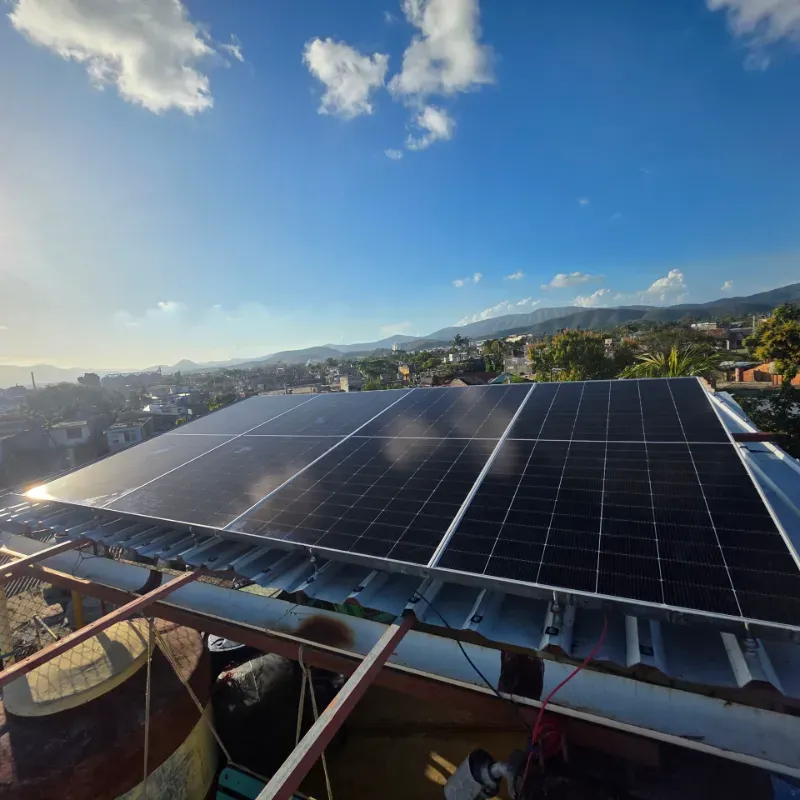 BASE AJUSTABLE PARA PANEL SOLAR