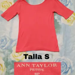  Pullover rosado de mangas de ¾