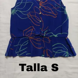 Blusa corta estampado Azul. 