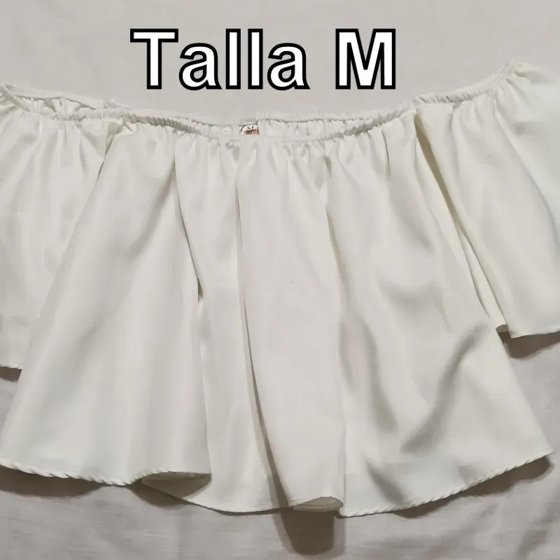  Blusa corta de mangas anchas blanca. 