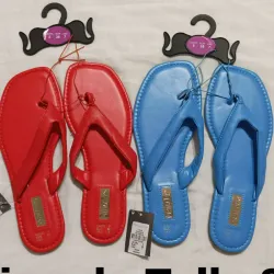   Sandalias Primark.