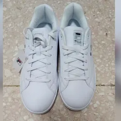 Tenis Fila blancos 