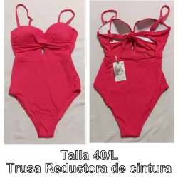 Trusa enteriza rosada