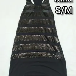 Vestido de lentejuelas negro. 
