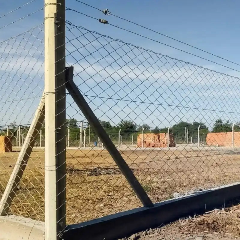 Poste de Hormigón para Cerca por Unidad