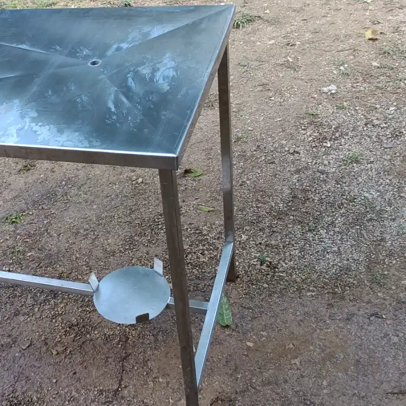 Mesa desangrado 