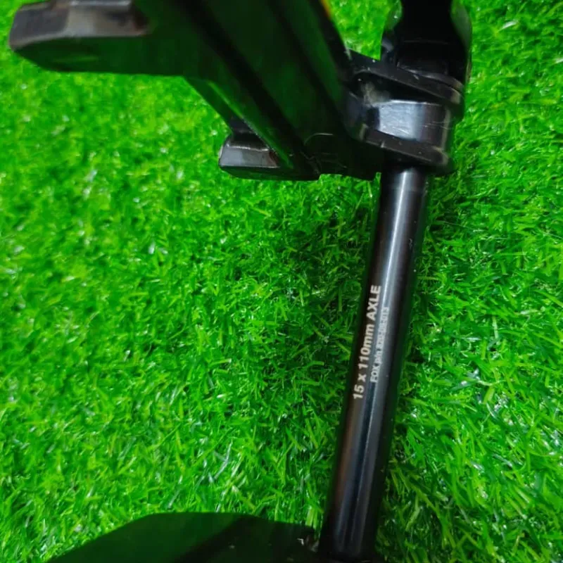 Frente fox step cast