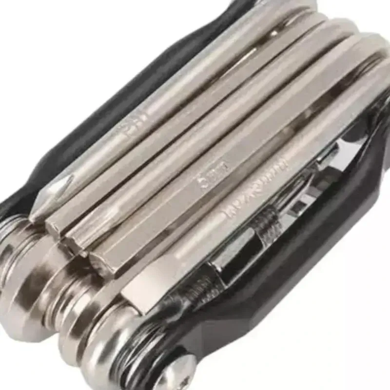 Multiherramienta, con 11 funciones, incluyendo troncha cadenas