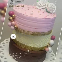 Torta Redonda Asimétrica de 3 Niveles 