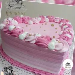 Torta de Corazón de Crema Chantilly (Nata)