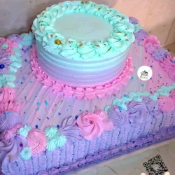 Torta Rectangular de Dos Niveles Cobertura Simple 
