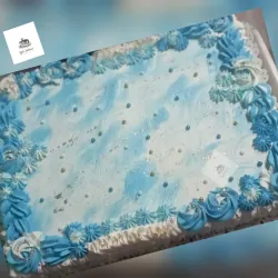 Torta Rectangular Cobertura de Crema Chantilly (Nata)