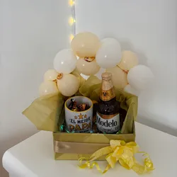 Jarra personalizada+cerveza+chucherias