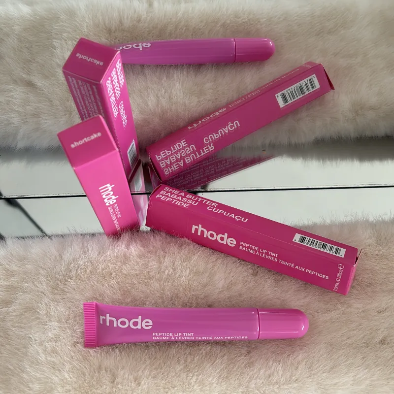 Lip tint peptidos estilo Rhode