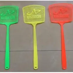  Matamoscas plástico con forma de raqueta;  42.5 * 12 cm; 17g; Colores variados;  10unidades / bolsa plástica 