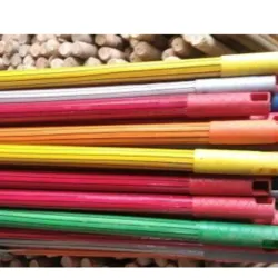  Palo de escoba;  Madera de eucalipto; buena calidad; cesta roja y  amarilla, verde; 1,2 m * 2,2 mm;  A granel