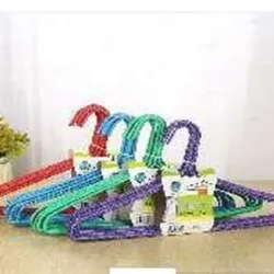  Perchero, mínima venta 20u  Espesor del alambre: 2,5 mm, espesor de la  carcasa de plástico: 4,5 mm,  tamaño:43cmx22cm, peso: 56 g  10/tarjetas de papel 