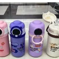 Pomo de agua plástico ,550ml, 320 g, colores  blanco, morado oscuro, verde, rosa claro y azul. 