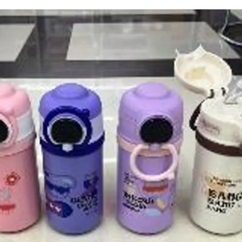 Pomo de agua plástico ,550ml, 320 g, colores  blanco, morado oscuro, verde, rosa claro y azul. 