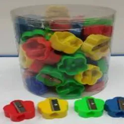  Sacapuntas de colores  plásticos con forma de flor.  Medida: 2,8 * 2,8 * 1,2 cm,  72 unidades / cubo plástico 