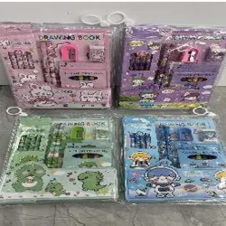  SET DE PAPELERIA POR 19;  MORADO*60SET， VERDE*60SET， ROSADO*60SET， CELESTE*60SET  8 LÁPICES DE MADERA， 1SACAPUNTA DE PLÁSTICO  Y HIERRO，1GOMA，8   PALOS DE PINTURA AL  ÓLEO，1 LIBRO PARA  PINTAR