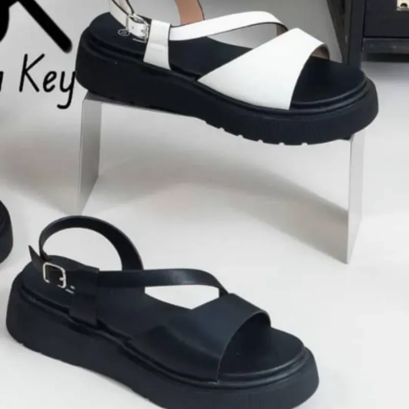 Sandalias