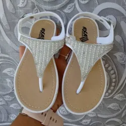 Sandalias