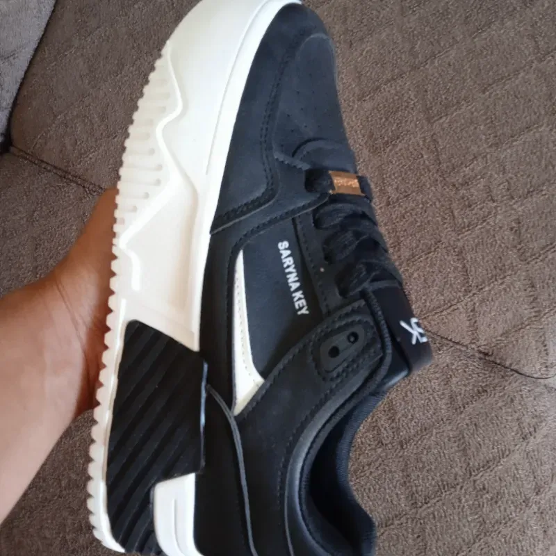 Tenis