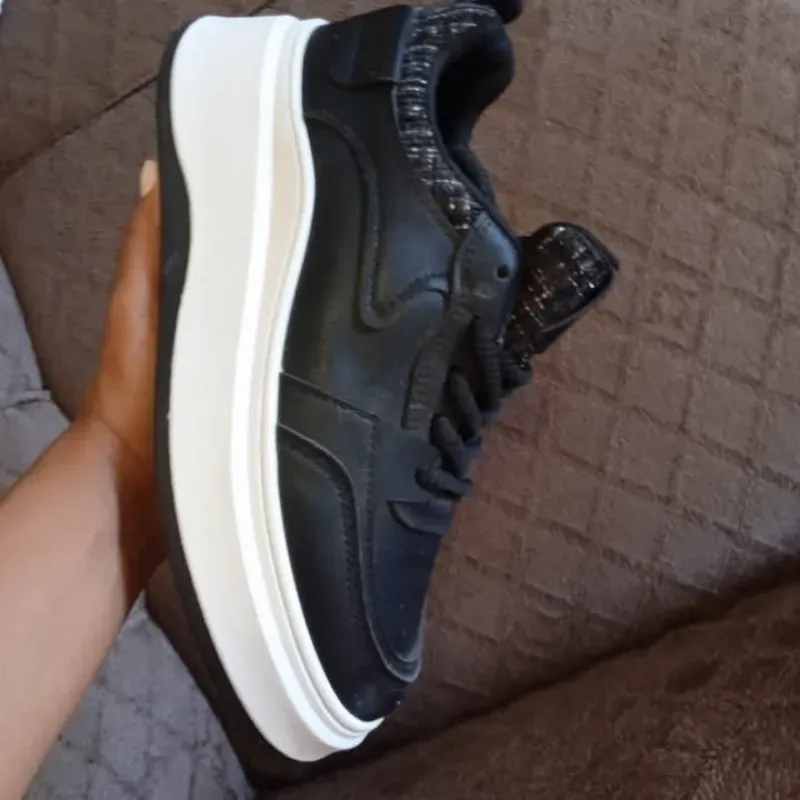 Tenis